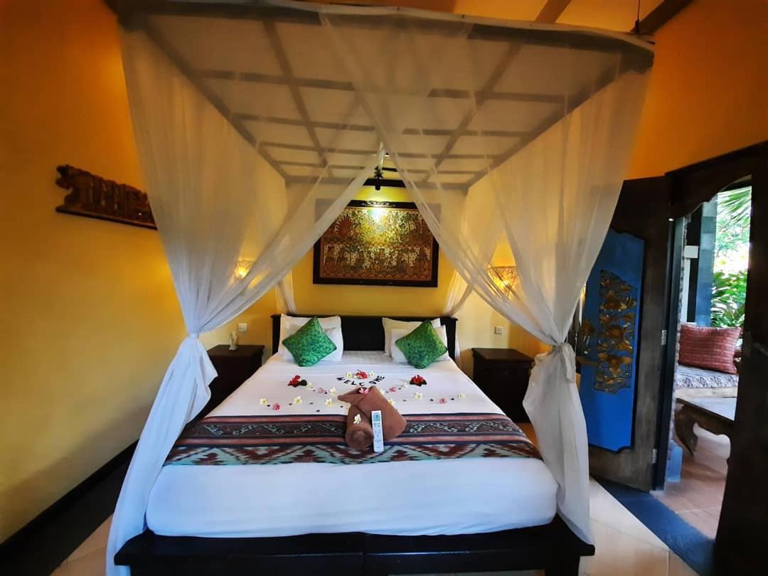 Tirta Sari Bungalow Pemuteran  Luaran gambar